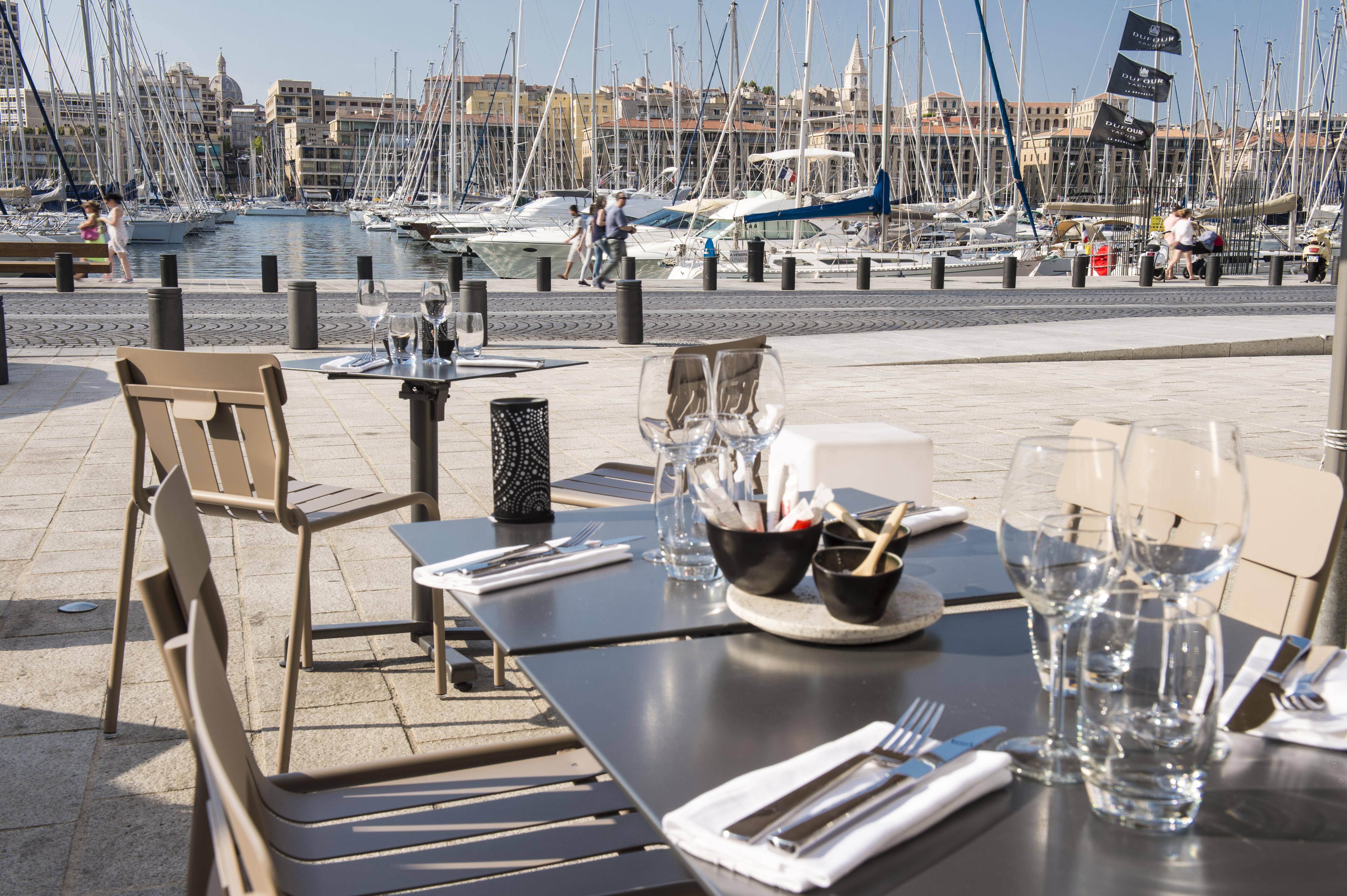Radisson Blu Hotel Marseille Vieux Port Exterior photo