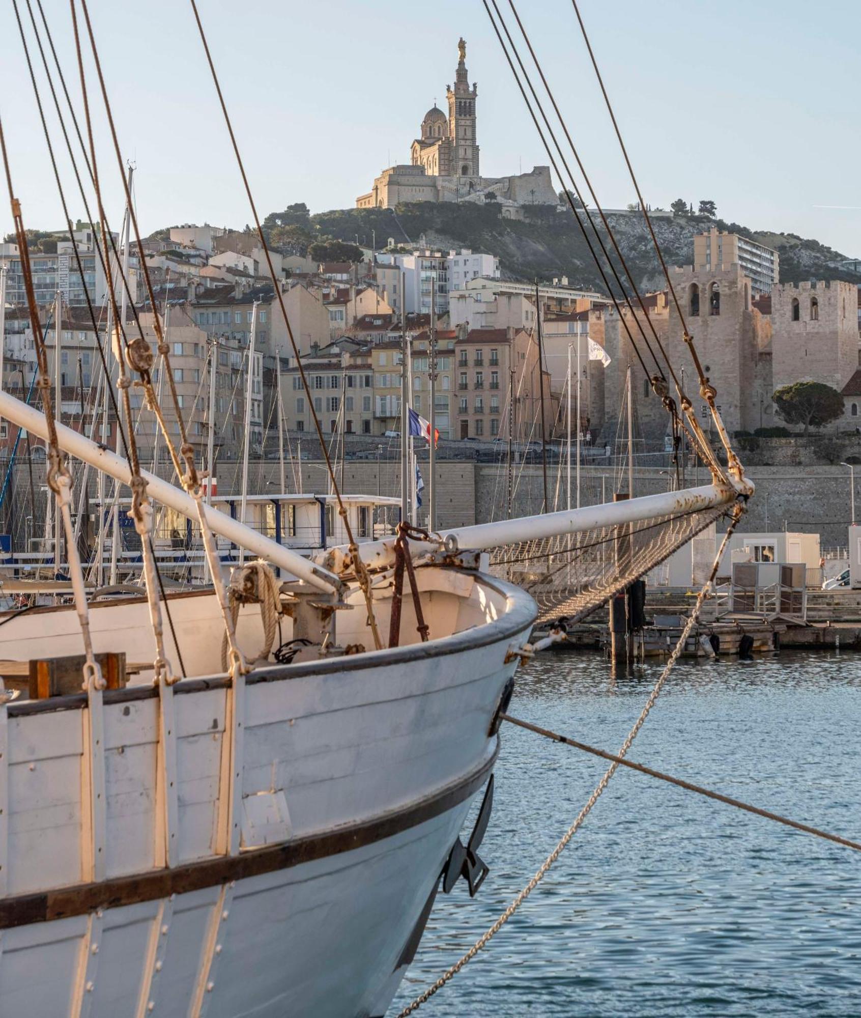 Radisson Blu Hotel Marseille Vieux Port Exterior photo